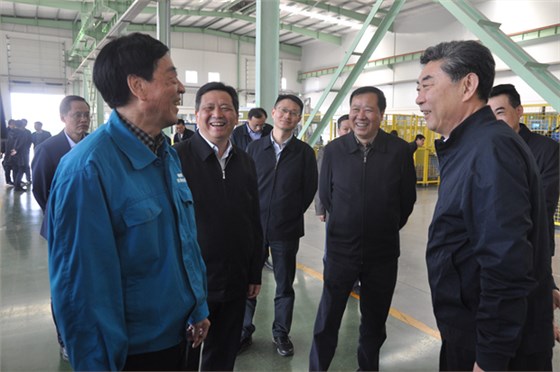 安徽省常務(wù)副省長鄧向陽來皖南電氣調(diào)研 安徽省常務(wù)副省長鄧向陽來皖南電氣調(diào)研